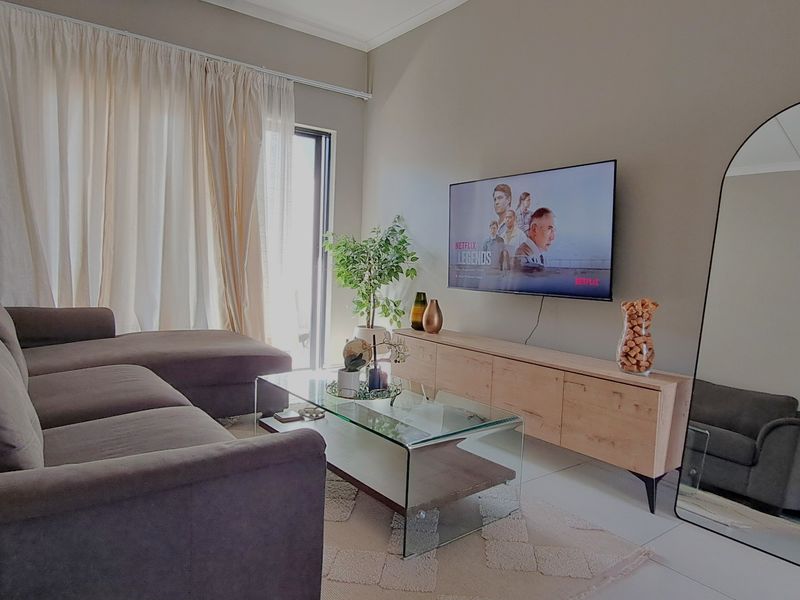Apartment For Sale In Midrand - Photo 3