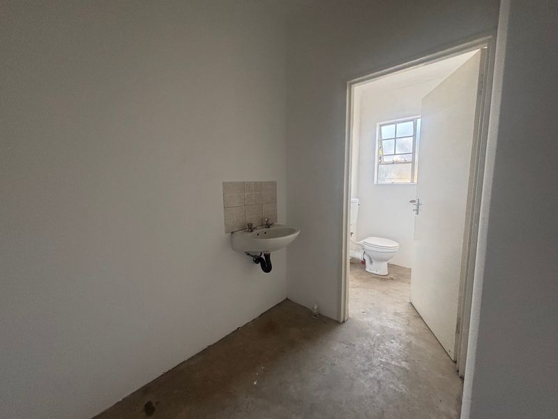 Industrial Rental Monthly In Margate - Photo 9