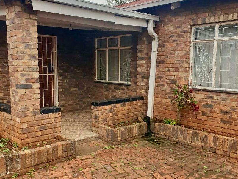House For Sale In Centurion - Photo 1