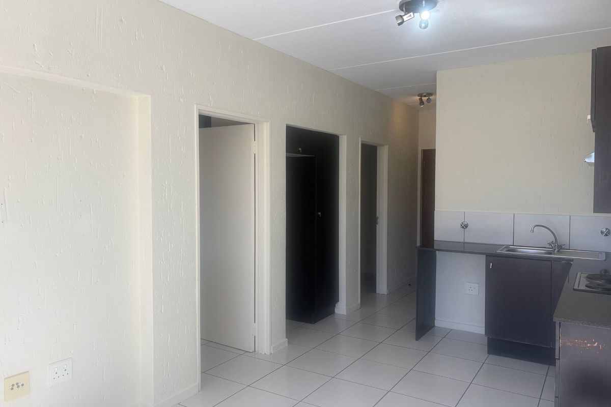 Apartment Rental Monthly In Sandton - Photo 3