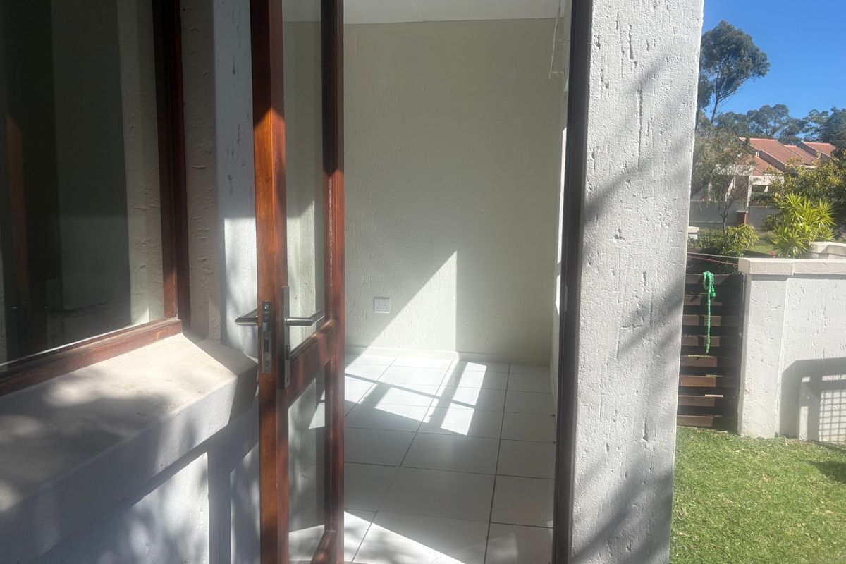 Apartment Rental Monthly In Sandton - Photo 2