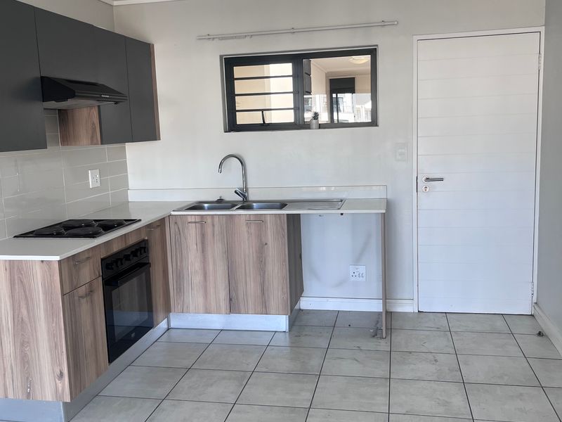 Apartment Rental Monthly In Sandton - Photo 4