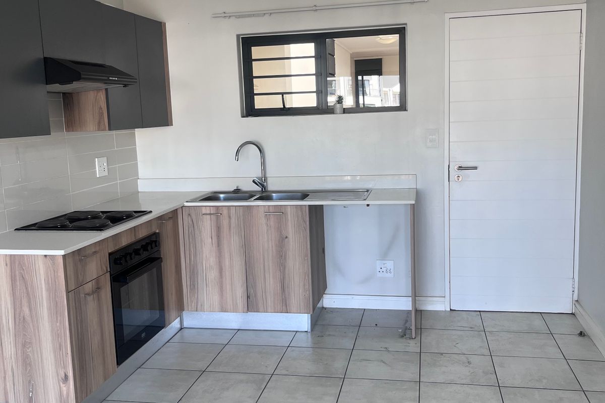 Apartment Rental Monthly In Sandton - Photo 4