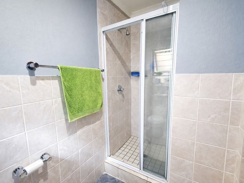 Apartment For Sale In Randburg - Photo 8