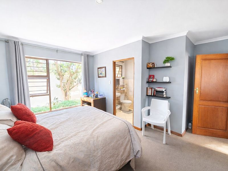 Apartment For Sale In Randburg - Photo 6