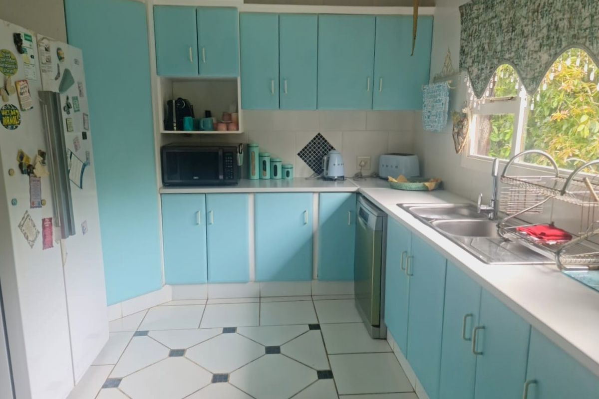 House For Sale In Port Edward - Photo 5