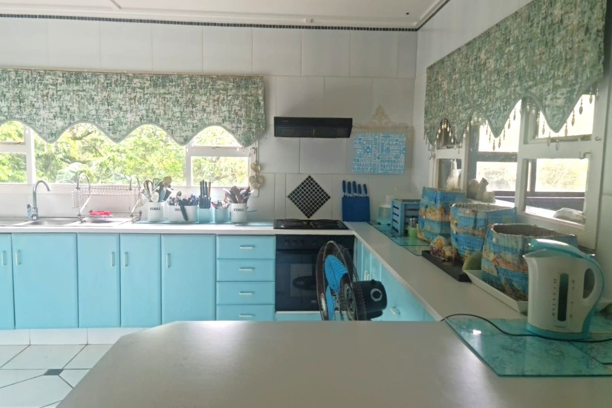 House For Sale In Port Edward - Photo 4