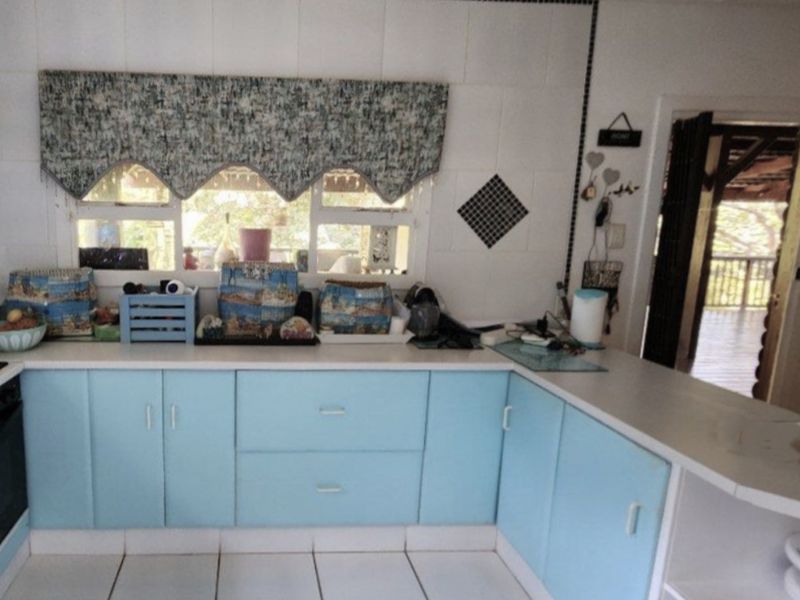 House For Sale In Port Edward - Photo 6