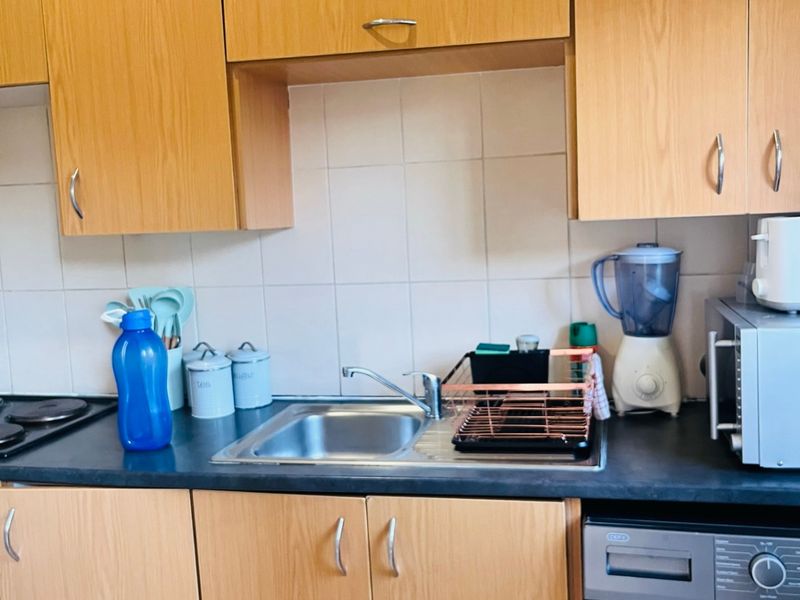 Apartment Rental Monthly In Sandton - Photo 7
