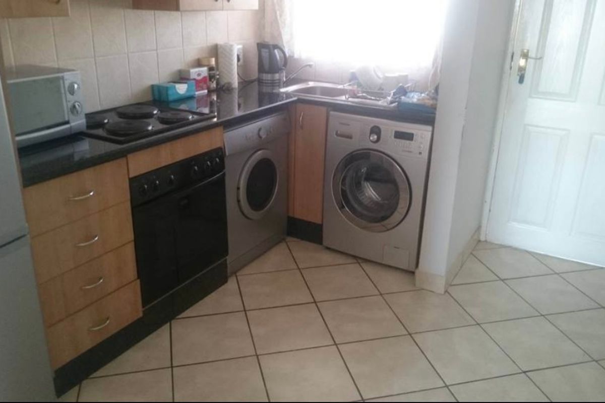 Apartment Rental Monthly In Sandton - Photo 5