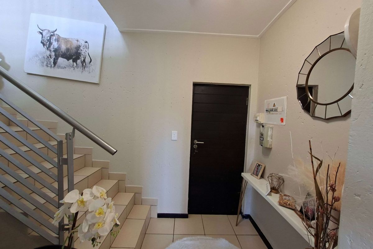 Apartment For Sale In Randburg - Photo 5