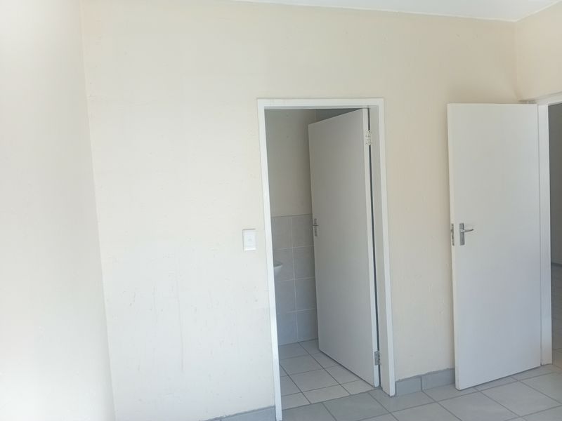 Apartment For Sale In Boksburg - Photo 10