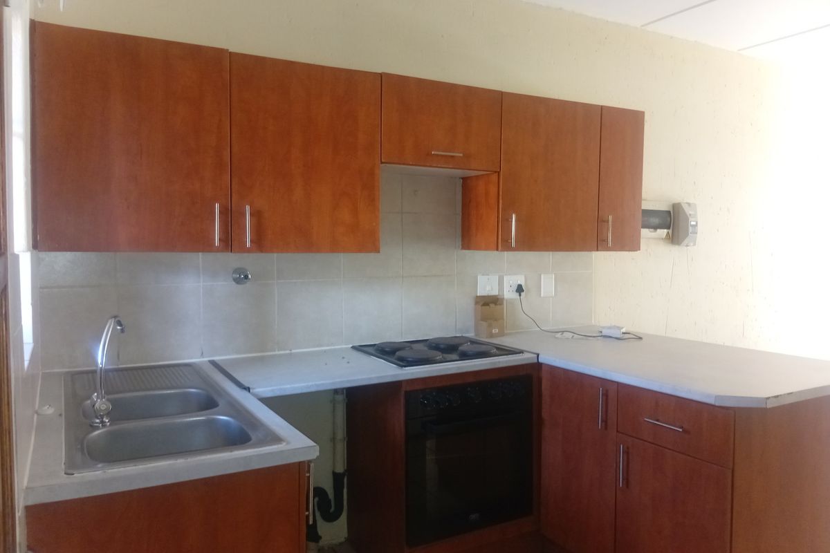 Apartment For Sale In Boksburg - Photo 4