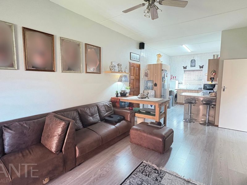 Apartment For Sale In Roodepoort - Photo 9
