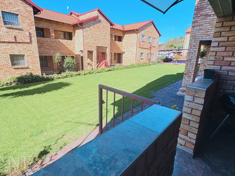 Apartment For Sale In Roodepoort - Photo 4