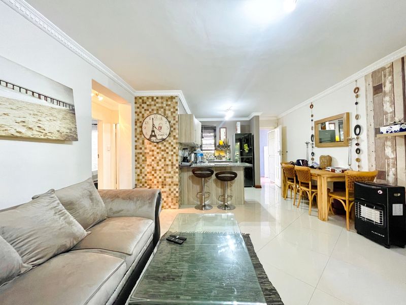 Apartment Rental Monthly In Sandton - Photo 3