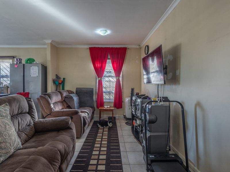 House For Sale In Blue Downs - Photo 3