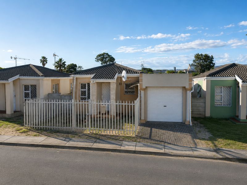 House Sold In Blue Downs - Photo 2