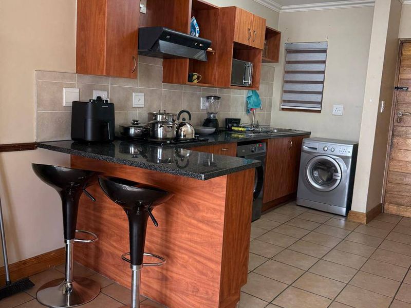 Apartment Rental Monthly In Midrand - Photo 4