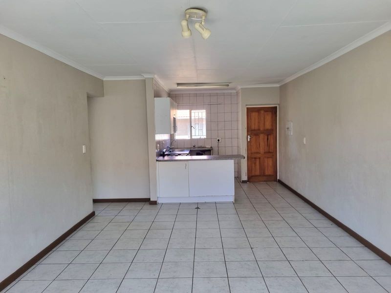 Apartment For Sale In Boksburg - Photo 4