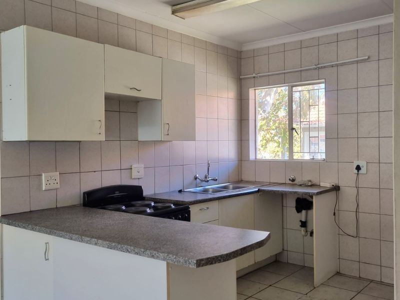 Apartment For Sale In Boksburg - Photo 3