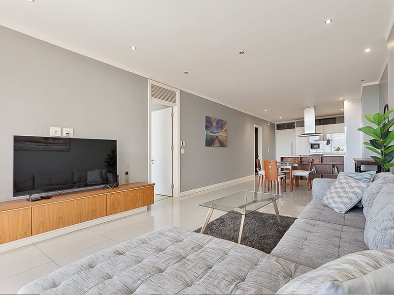 Apartment Rental Monthly In Sandton - Photo 6