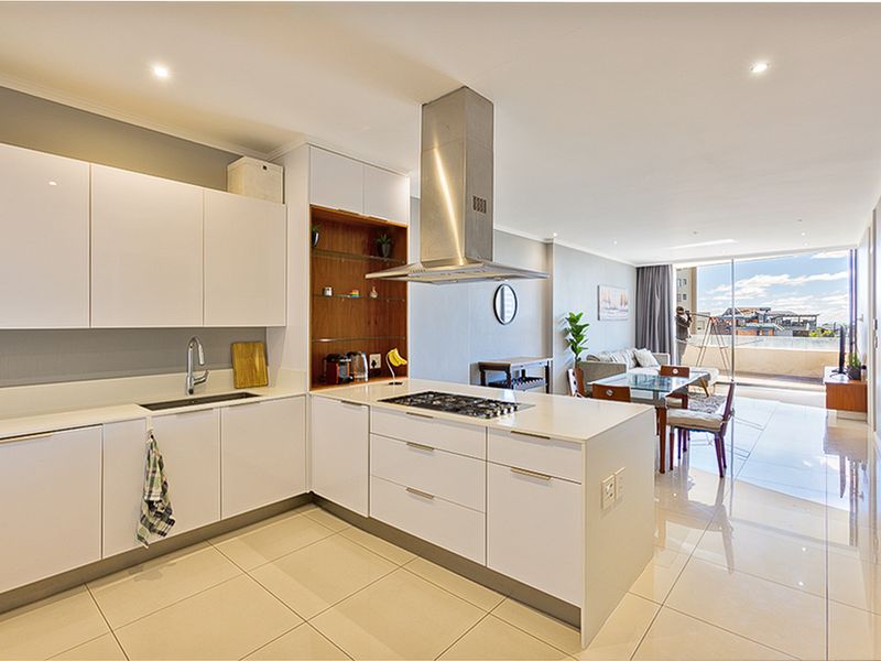 Apartment Rental Monthly In Sandton - Photo 1
