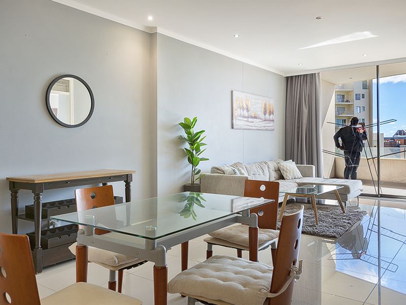 Apartment Rental Monthly In Sandton - Photo 4
