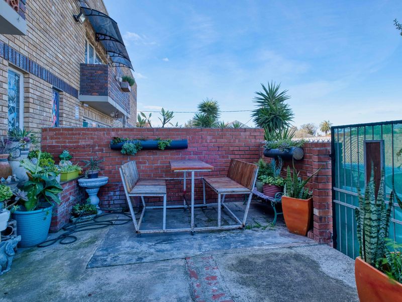 Apartment For Sale In Port Elizabeth - Photo 7