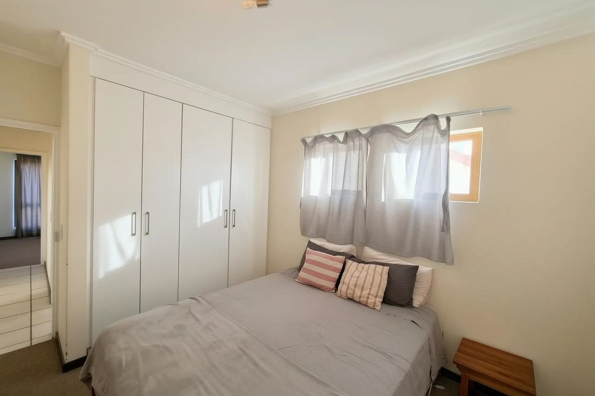 Apartment For Sale In Sandton - Photo 4