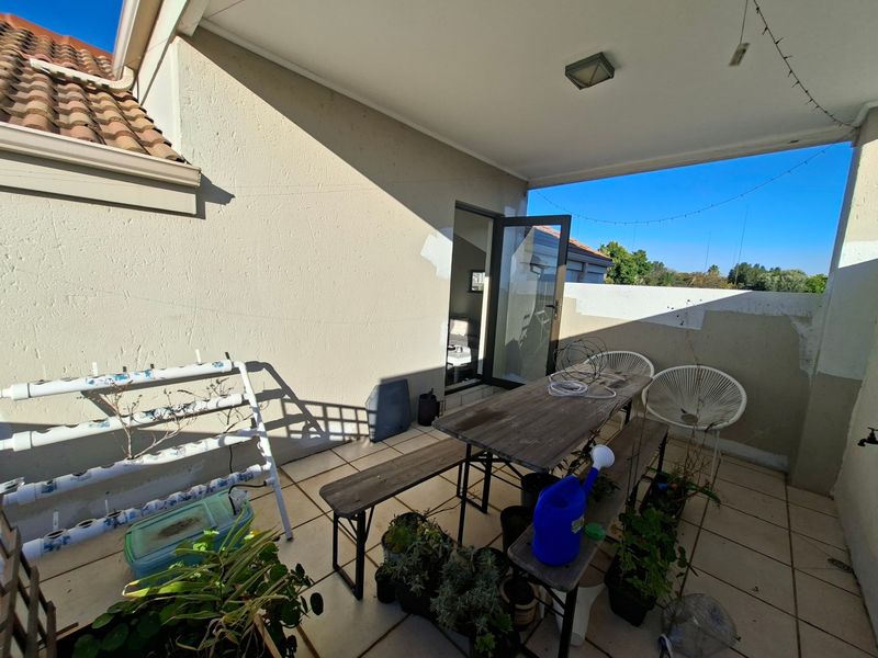 Apartment For Sale In Sandton - Photo 9