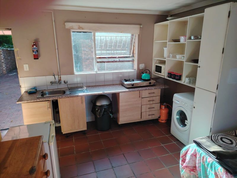 Apartment Rental Monthly In Nigel - Photo 4