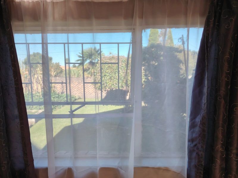 Apartment Rental Monthly In Nigel - Photo 3