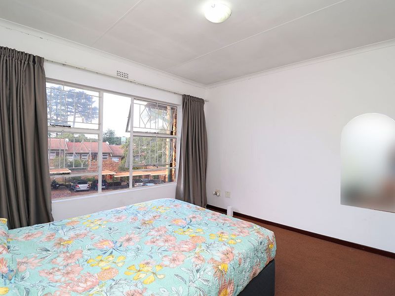 Townhouse For Sale In Sandton - Photo 8