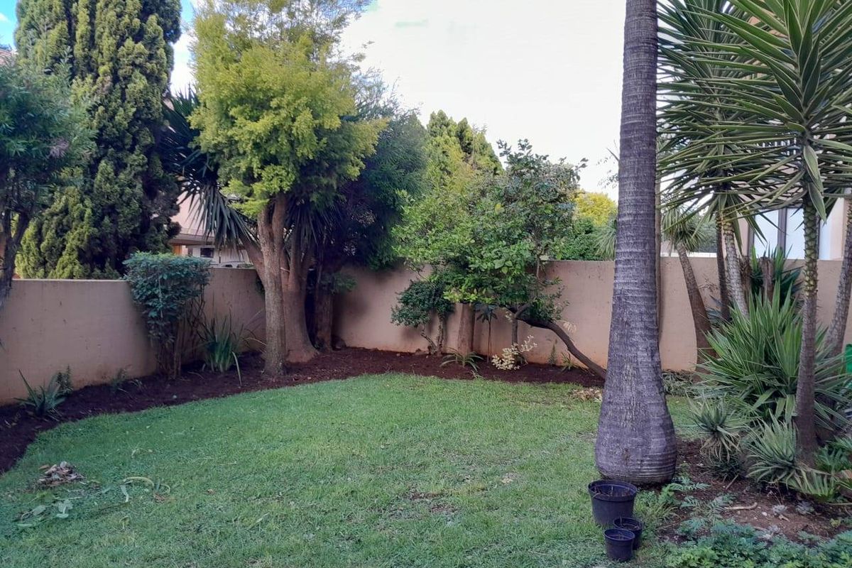 Apartment For Sale In Bedfordview - Photo 4