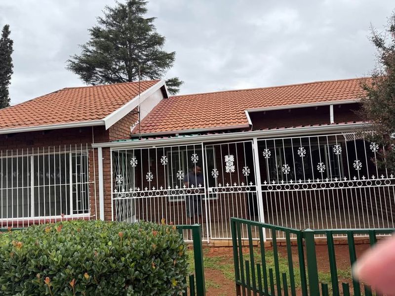 Townhouse Rental Monthly In Boksburg - Photo 2