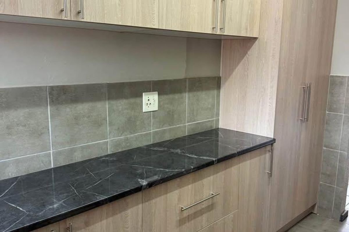Townhouse Rental Monthly In Boksburg - Photo 5