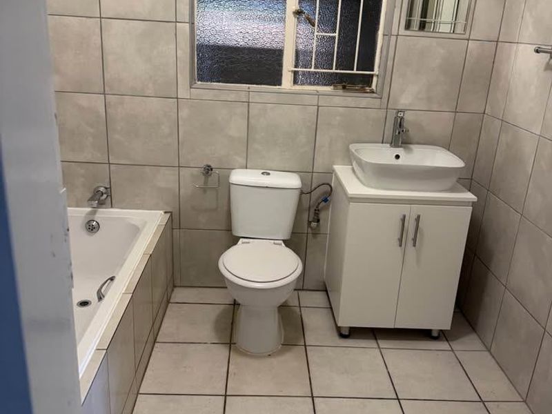 Townhouse Rental Monthly In Boksburg - Photo 10