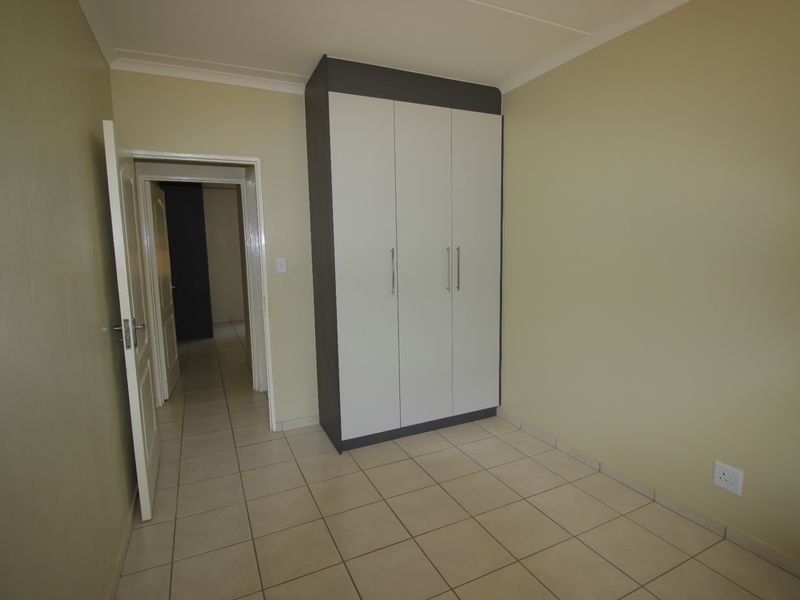 Apartment For Sale In Benoni - Photo 5