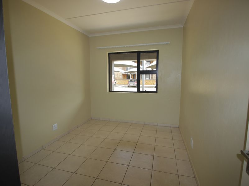 Apartment For Sale In Benoni - Photo 4