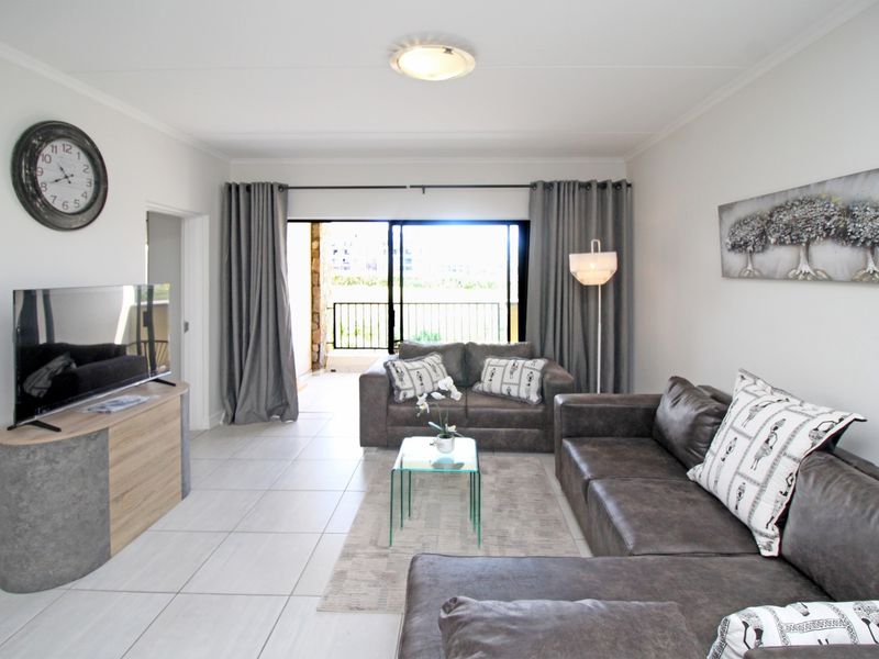 Apartment Rental Monthly In Midrand - Photo 2