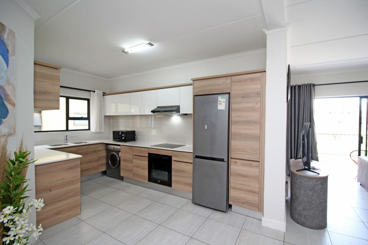 Apartment Rental Monthly In Midrand - Photo 4