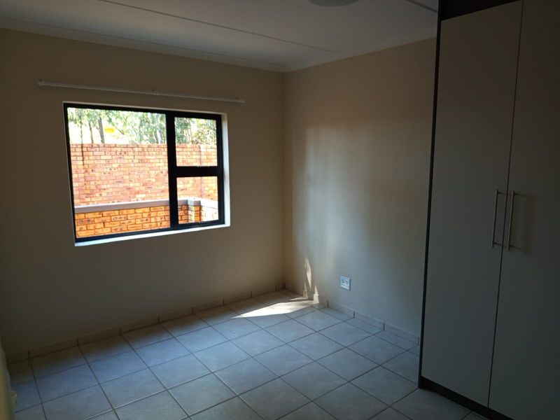 Apartment For Sale In Benoni - Photo 8