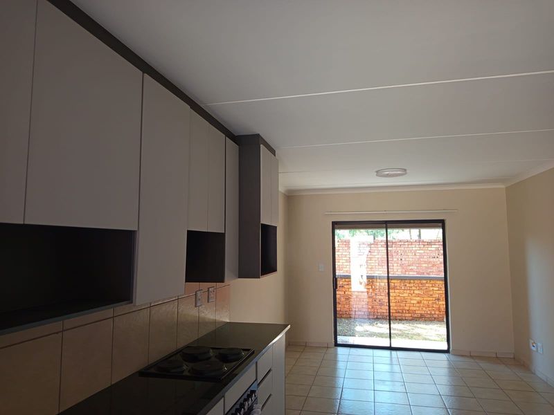 Apartment For Sale In Benoni - Photo 5