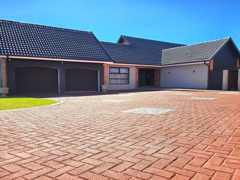 House For Sale In Middelburg - Photo 1