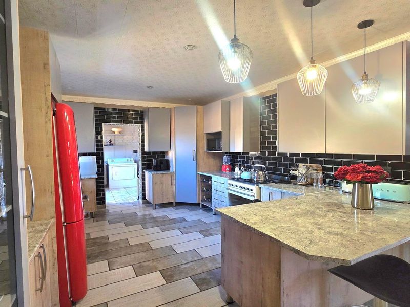 House For Sale In Middelburg - Photo 3
