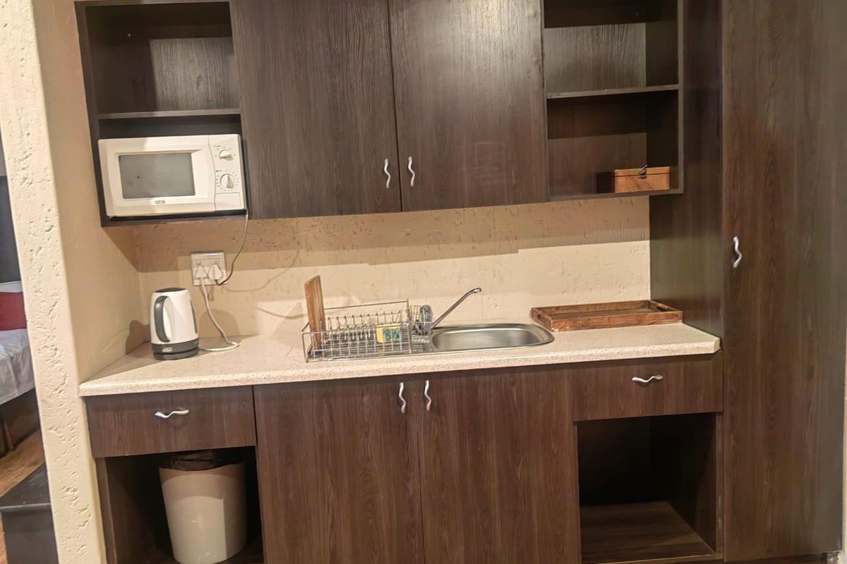 Apartment Rental Monthly In Midrand - Photo 4