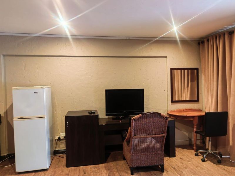 Apartment Rental Monthly In Midrand - Photo 3