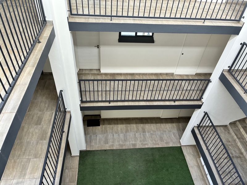 Apartment Rental Monthly In Sandton - Photo 8