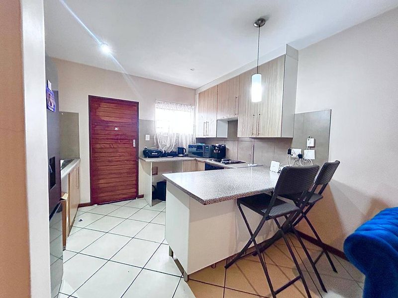 Apartment Rental Monthly In Midrand - Photo 1